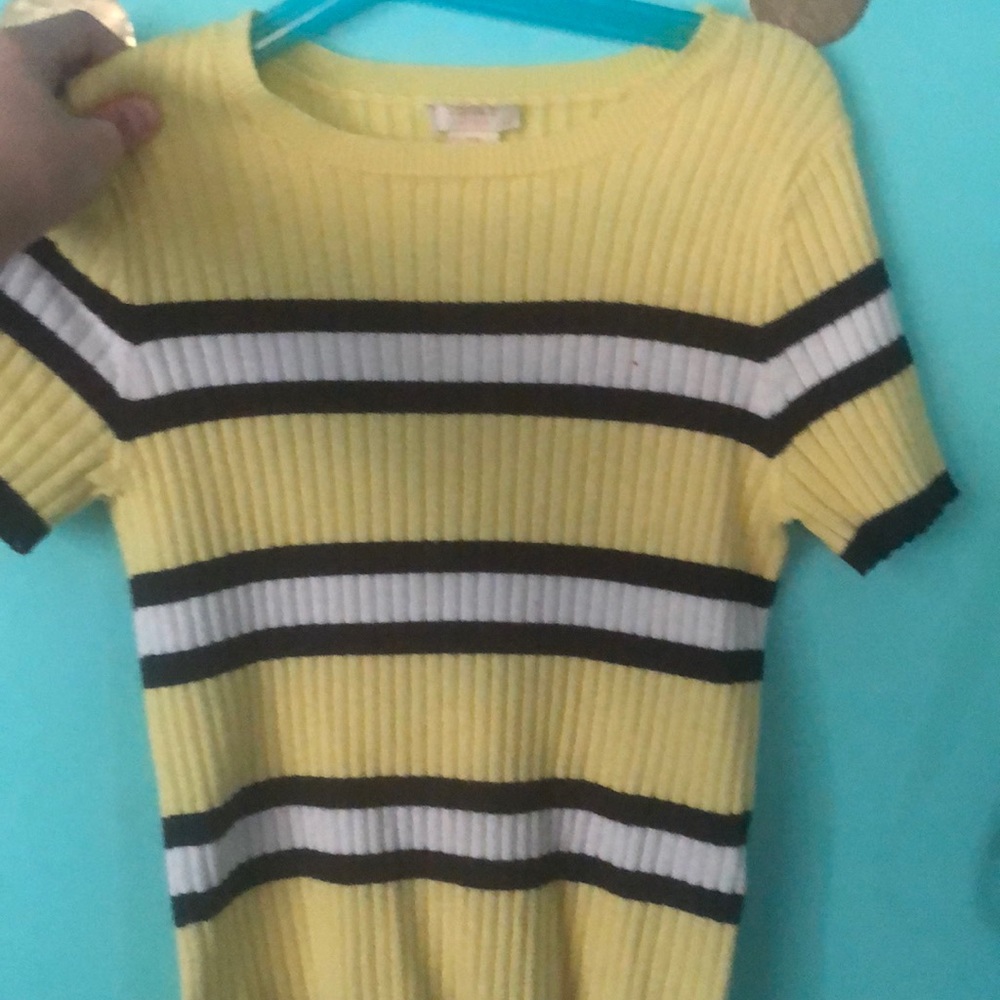Yellow striped crop top